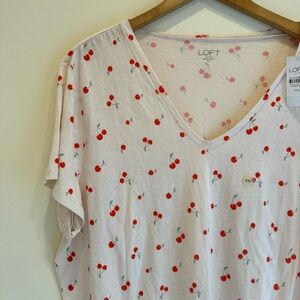 LOFT Outlet Cherry Print V-neck Lightweight Short Sleeve Shirt NWT XXL